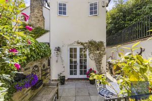 Photo 17- click for photo gallery